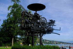 zurihac 2022 useless machine